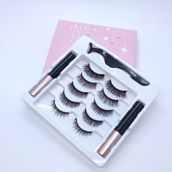 Magnetic Elashes with Eyeliner - The Ultimate Beauty Hack