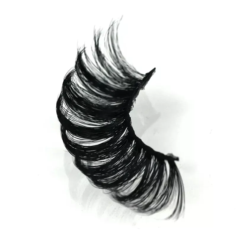 Δραματικές Βλεφαρίδες Natural Look σε στυλ Cat Eye